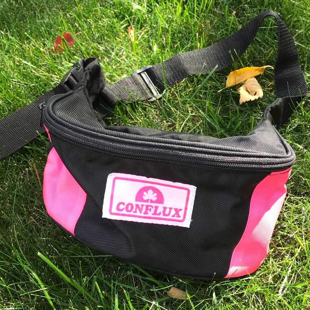 Vintage 80s / 90s Fanny pack or cross body neon - Picture 1 of 9